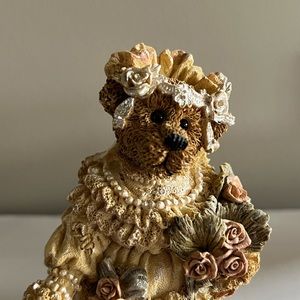 Boyds Bears “Bailey the Bride” figurine